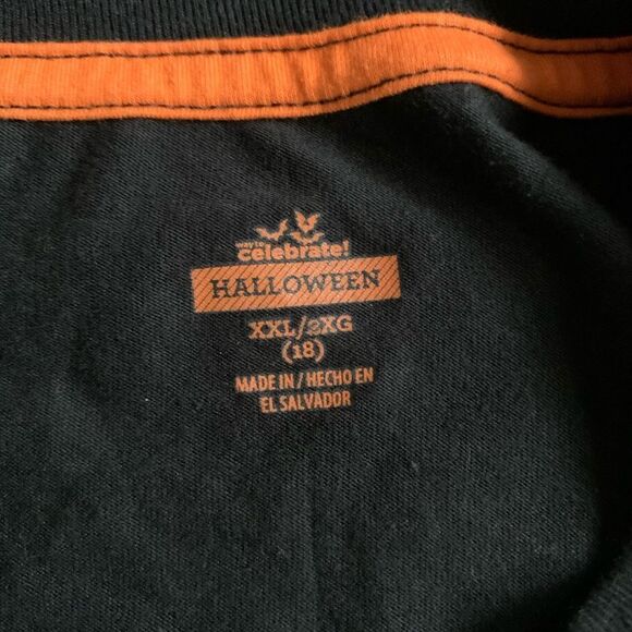 Set of 2 Halloween Glow In The Dark T Shirts - Picture 12 of 12